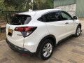 honda-vezel-2014-small-2