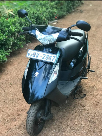 bajaj-kristal-scooter-2008-big-0