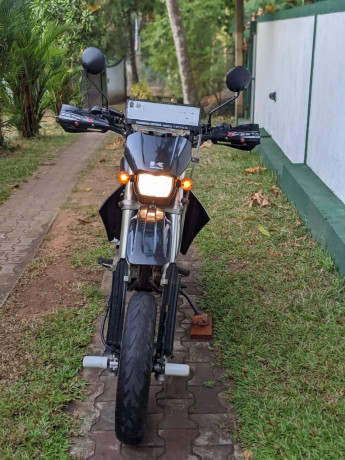 kawasaki-d-tracker-2011-big-1