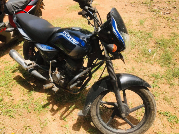 bajaj-platina-2012-big-2