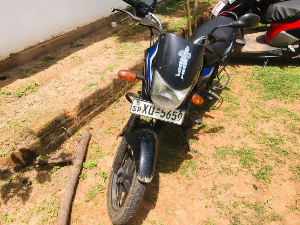 bajaj-platina-2012-big-0