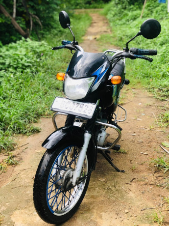bajaj-ct100-2015-big-3