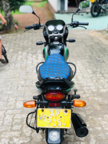 bajaj-platina-2012-big-3