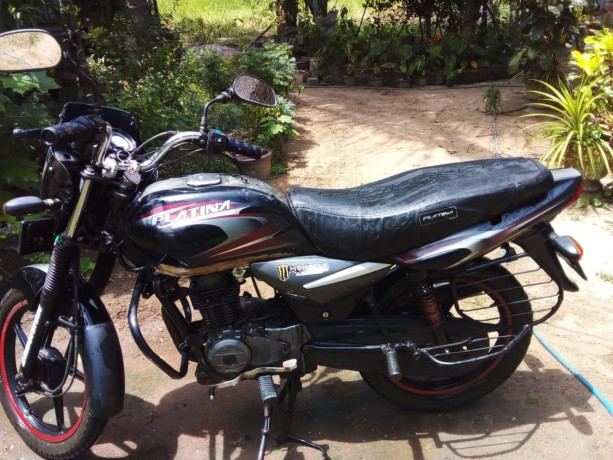 bajaj-platina-2013-big-3