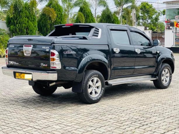 toyota-hilux-2007-big-1