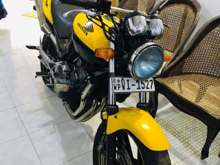 honda-hornet-ch130