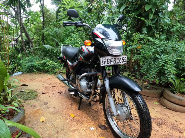 bajaj-ct100-2017-big-0