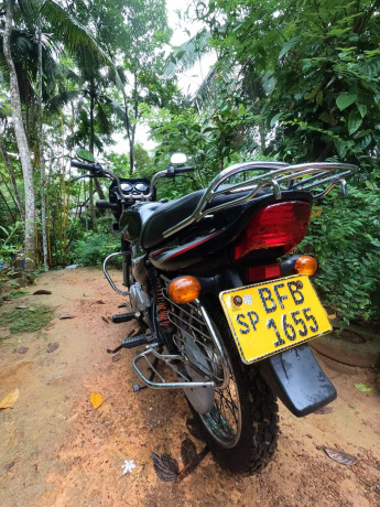 bajaj-ct100-2017-big-2