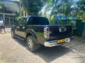 nissan-navara-2007-small-2