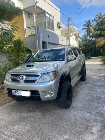 toyota-hilux-vigo-2007-big-0