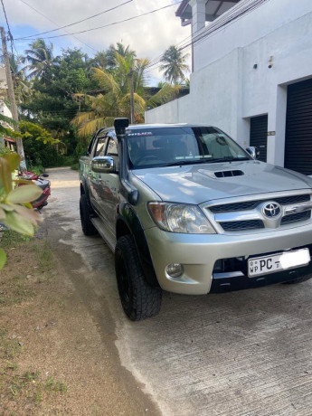 toyota-hilux-vigo-2007-big-1