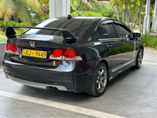 honda-civic-fd1-2008-big-2