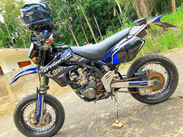 kawasaki-dtracker-250-2013-big-0
