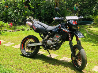 kawasaki-dtracker-2011