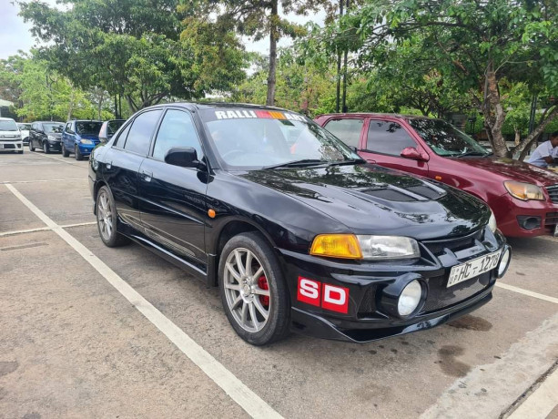 mitsubishi-lancer-ck2-2002-big-1
