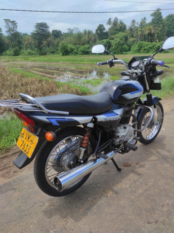 bajaj-ct100-2008-big-0