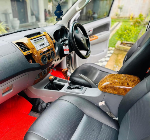 toyota-hilux-vigo-2007-big-4