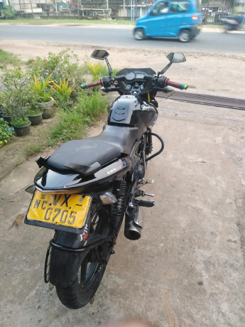 bajaj-pulsar-135-2009-big-4