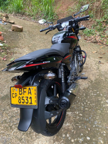 bajaj-pulsar-150-2017-big-1