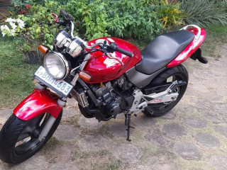 honda-hornet-ch130-2019