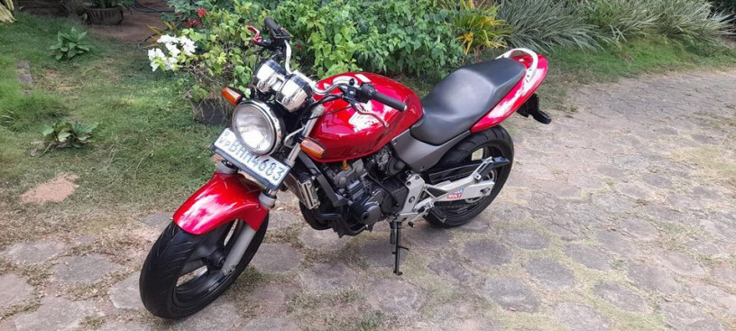 honda-hornet-ch130-2019-big-0