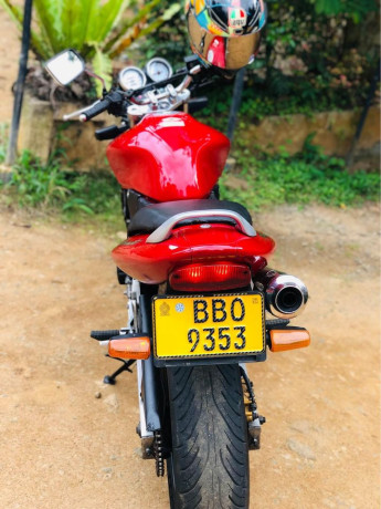 honda-hornet-250-ch115-2014-big-3