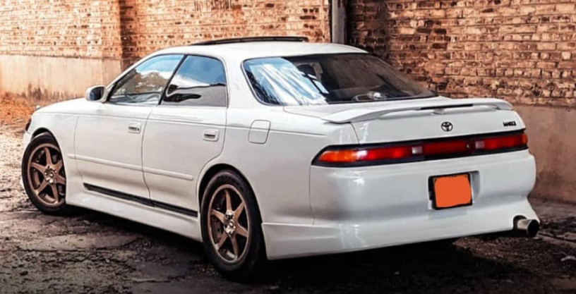 toyota-mark-ii-jzx90-tourer-v-big-1