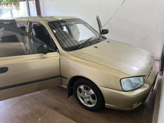 hyundai-accent-2001