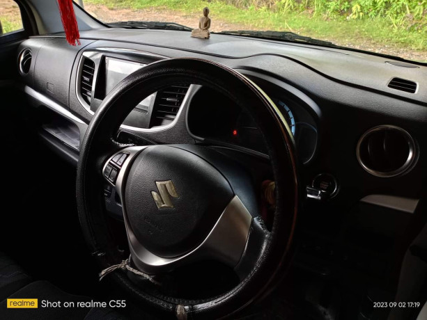 suzuki-wagon-r-2014-big-4