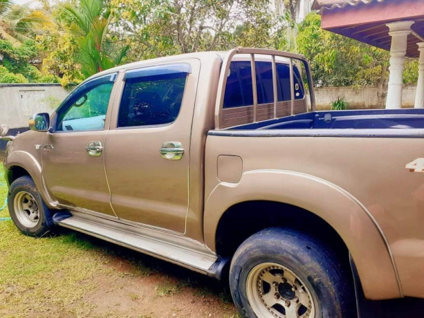 toyota-hilux-double-cab-2005-big-2