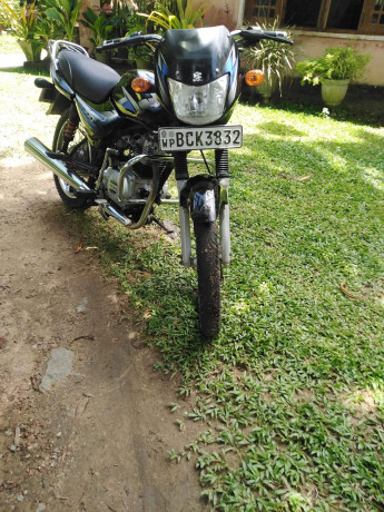 bajaj-ct100-2015-big-0