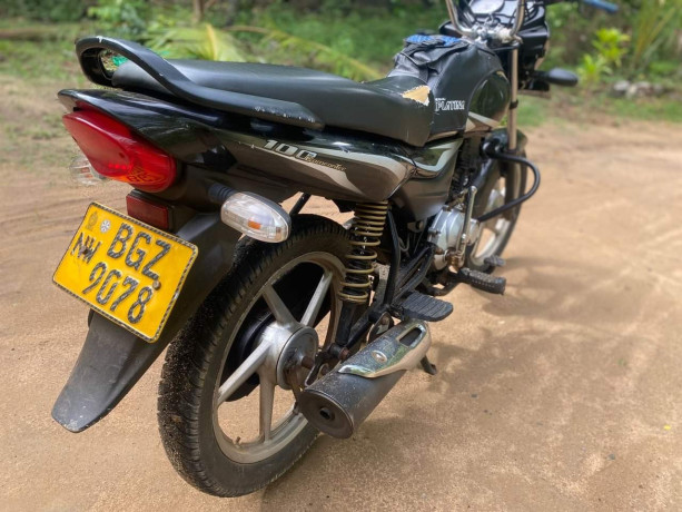 bajaj-platina-100es-2018-big-2