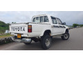 toyota-hilux-ln106-1995-small-2