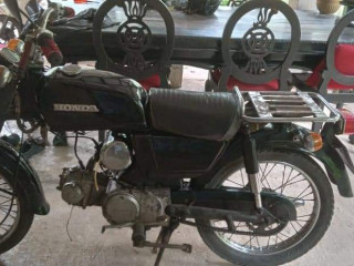 honda-cd90