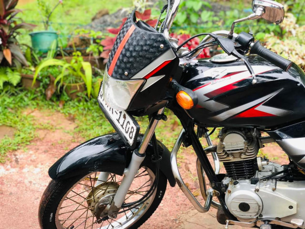 bajaj-ct100-2011-big-3