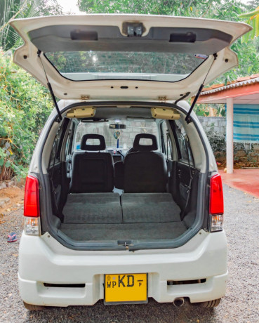 wagon-r-version-v-turbo-big-2