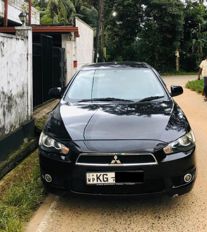 mitsubishi-lancer-ex8-2008-big-0
