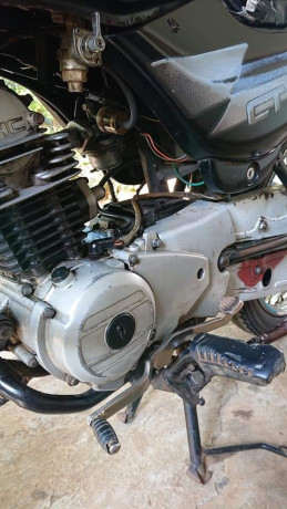 bajaj-ct100-2005-big-4