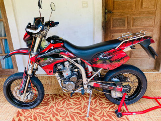 kawasaki-d-tracker-250-2014