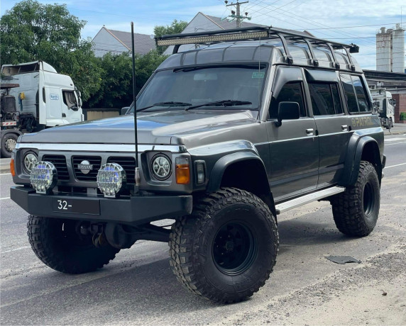 NISSAN PATROL 1984 4X4, Ja Ela