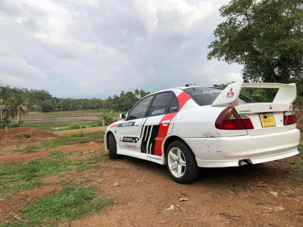 mitsubishi-lancer-ck2-big-3