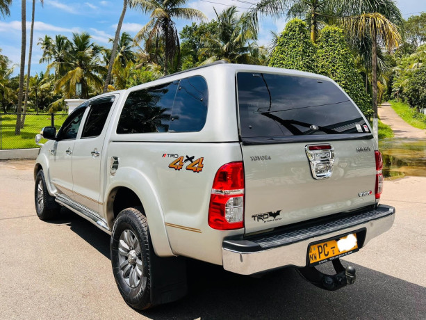 toyota-hilux-vigo-2006-big-3