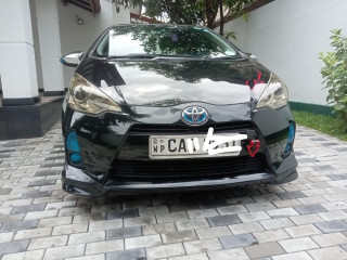 Toyota aqua 2014