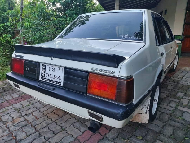 mitsubishi-lancer-box-1984-big-3