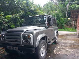 land-rover-defender-90