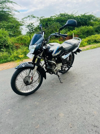 bajaj-ct100-2005-big-0