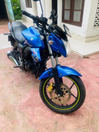 suzuki-gixxer-155-2019-big-0