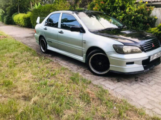 mitsubishi-lancer-cs1-2001