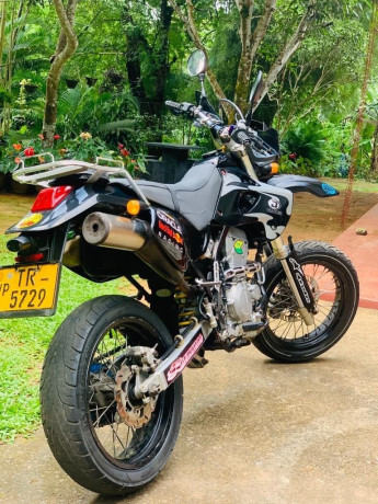 kawasaki-dtracker-250-2007-big-3