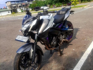 bajaj-pulsar-ns200-2019